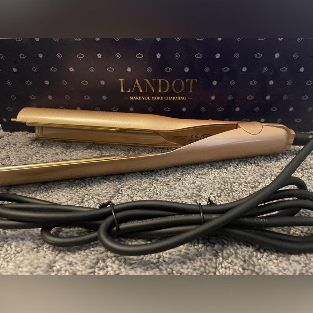 Landot straightener and curler 2-in-1